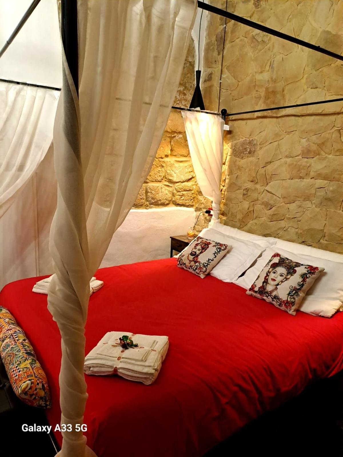 Rifugio Dei Frati Apartment ปาแลร์โม ภายนอก รูปภาพ